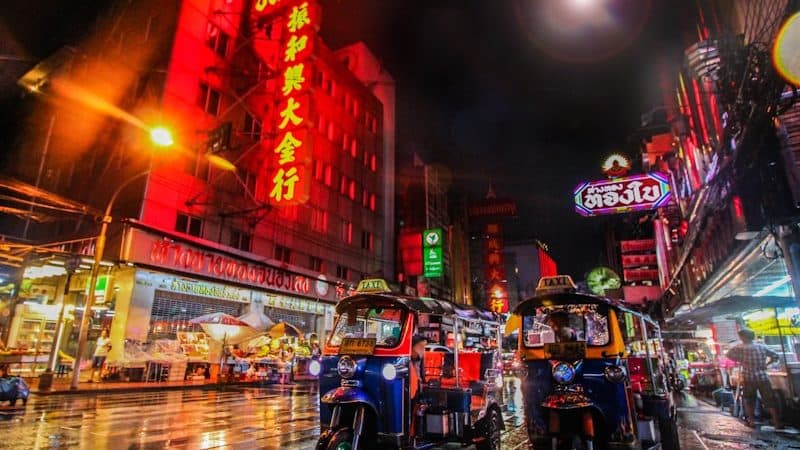 Taxi Scams in Thailand: A Traveler's Survival Guide for Bangkok, Phuket, and Chiang Mai