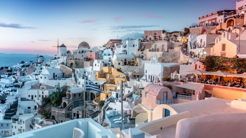 Santorini Airport Guide: How to Get From JTR to Fira, Oia, and Your Hotel