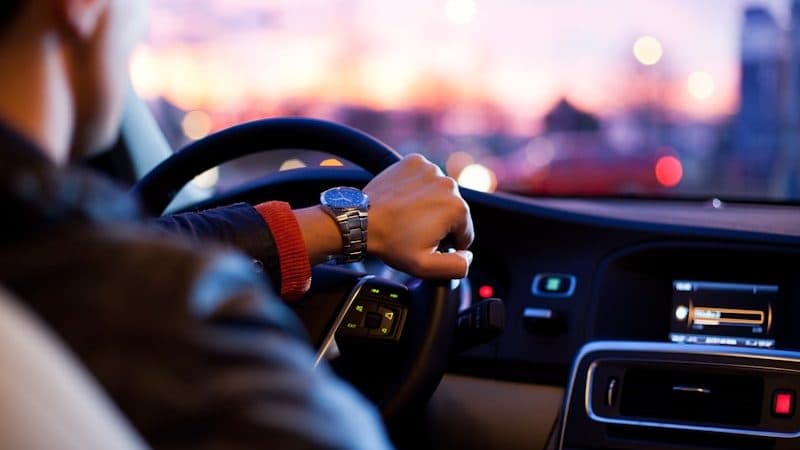 Uber vs. Private Airport Transfer: Which Is Actually Cheaper in 2026?